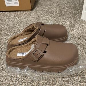 TOP Moda Tan Slip On Shoes
